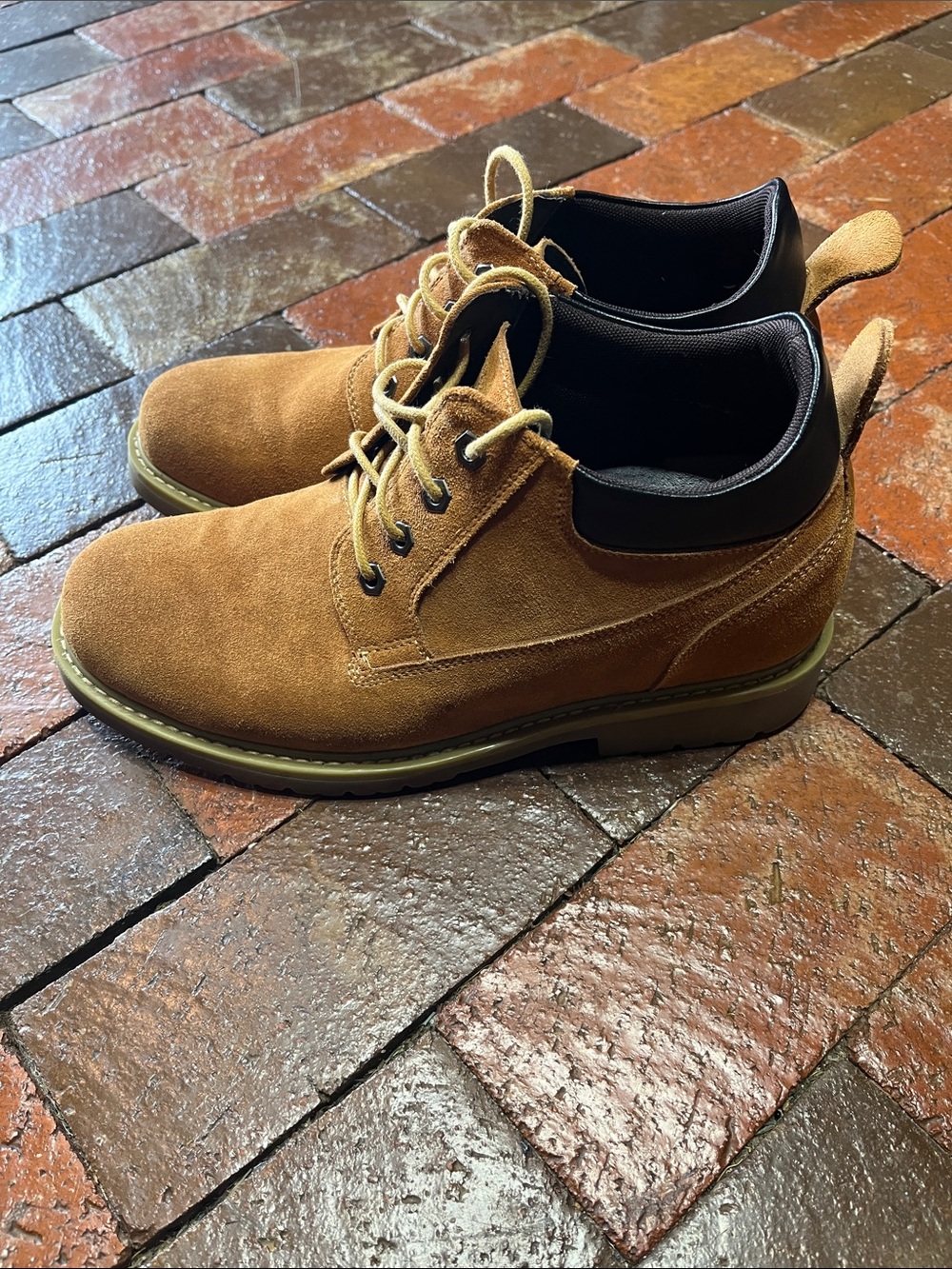 CALTO elevator shoes men’s lace up size 9 New no tags